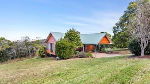 Ravensbourne Escape- Stella Luna - Tourism Gold Coast 3