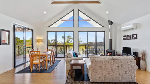 Ravensbourne Escape- Stella Luna - Tourism Gold Coast 0