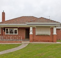Red Brick Beauty - Central Cottage - Tourism Gold Coast