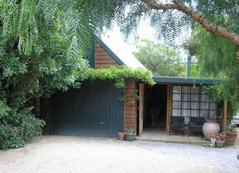 Red Brier Cottage Accommodation - Gold Coast 0