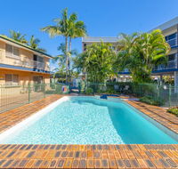 Red Star Hotel Palm Beach - Tourism Gold Coast