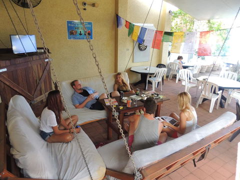 Reef Lodge Backpackers - Tourism Gold Coast 1