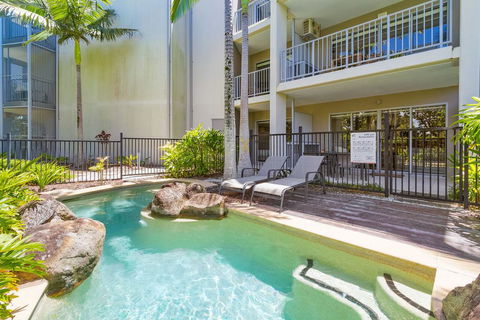 RESORT & SPA WITH PRIVATE PLUNGE POOL 7008/09 - Tourism Gold Coast 1