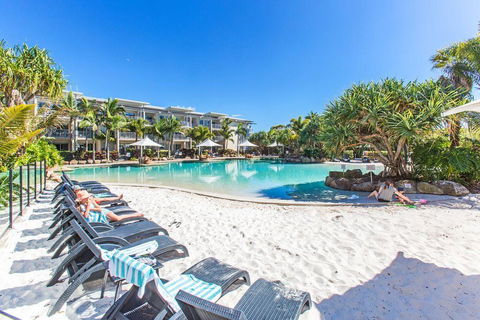 RESORT & SPA WITH PRIVATE PLUNGE POOL 7008/09 - Tourism Gold Coast 0