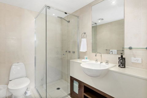 RESORT OCEAN FRONT SUITE 2222 - Tourism Gold Coast 2