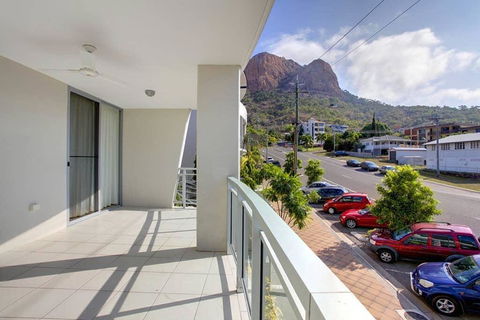 Resort Style Apartment On Gregory - Tourism Gold Coast 0