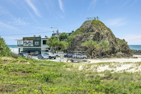 Rigi On Currumbin Beach - Tourism Gold Coast 0