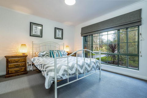 RIPPLE DREAM - INVERLOCH - Tourism Gold Coast 1