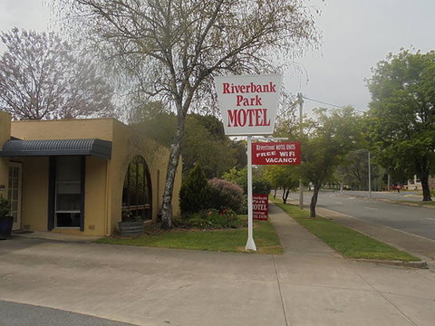 Riverbank Park MOTEL - Tourism Gold Coast 0