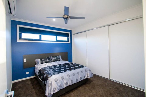 RL Apartments 3 Simms St - Tourism Gold Coast 3