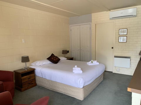 Robertson Country Motel - Tourism Gold Coast 1