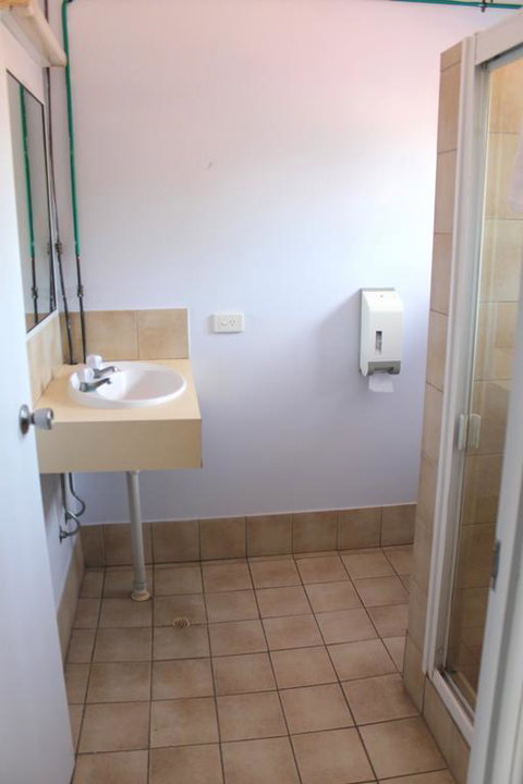 Rocky Glen Hotel Motel Gladstone - Tourism Gold Coast 3