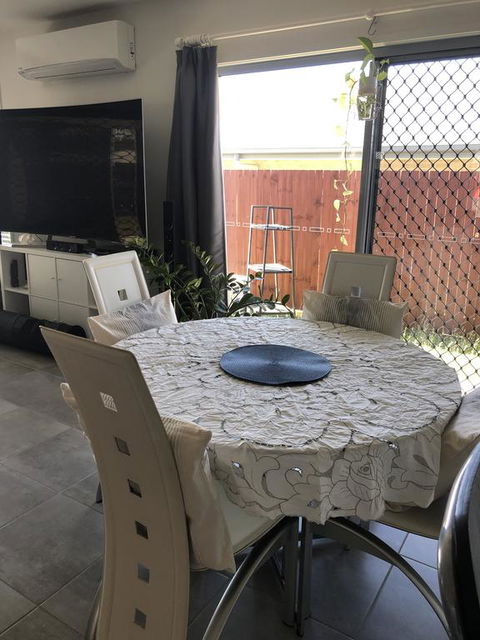Room In Gold Coast - Tourism Gold Coast 2