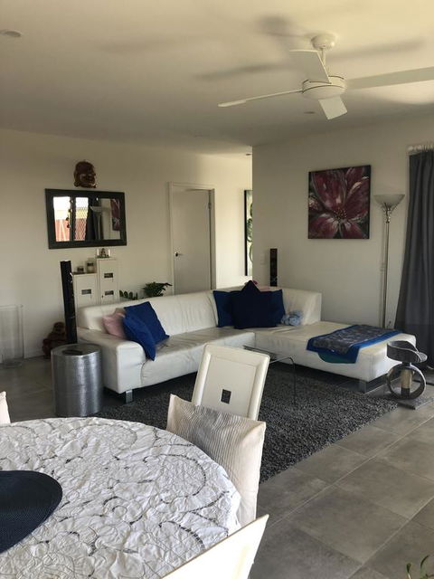 Room In Gold Coast - Tourism Gold Coast 0