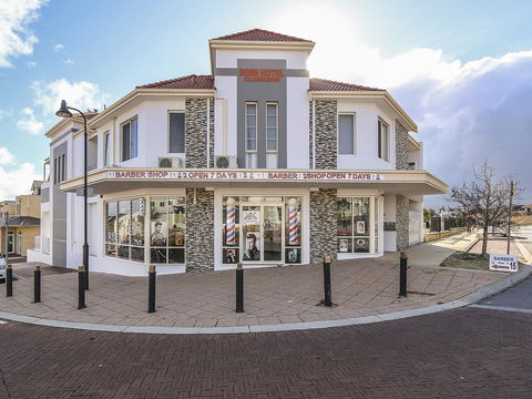 Rose Hotel Clarkson - Tourism Gold Coast 0