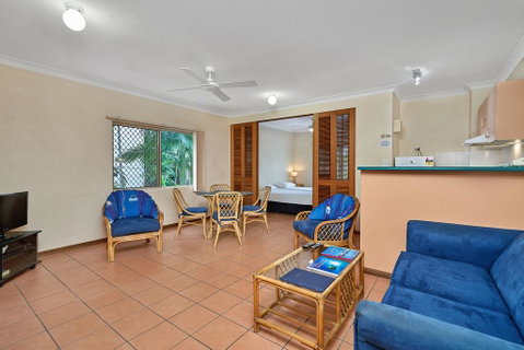 Royal Palm Villas - Tourism Gold Coast 2