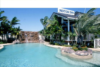Runaway Bay Motor Inn with Tourism Gold Coast