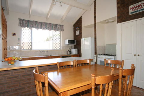 Safety Bay Guest House - Tourism Gold Coast 2