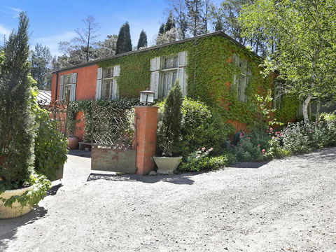 Saint Eloi - La Maison - Tourism Gold Coast 2