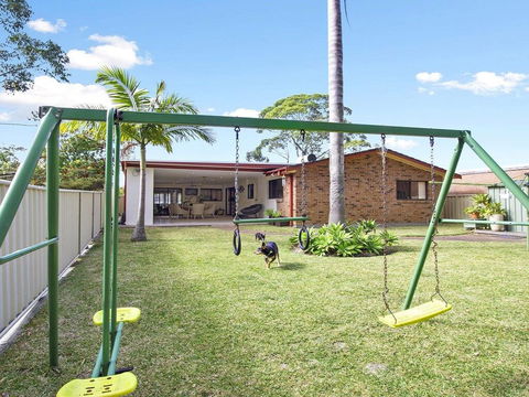 Saltwater - Entertainers Paradise - Tourism Gold Coast 3