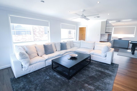 Saltwater Manor - Gold Coast 3