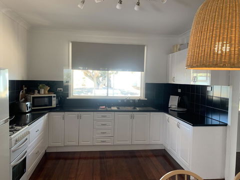 Salty Cottage Northam - Tourism Gold Coast 2