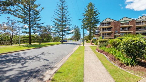 San Chelsea Beachside Apartments - Tourism Gold Coast 1