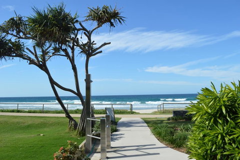 Sanctuary Beach Resort - Tourism Gold Coast 0