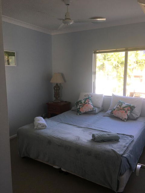 Sandys Shared Appartment - Tourism Gold Coast 0