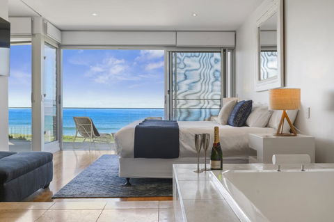 Sapphire Sands Beach House - Tourism Gold Coast 2