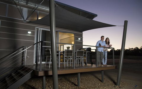 Savannah Cabins, Taronga Western Plains Zoo - Tourism Gold Coast 1