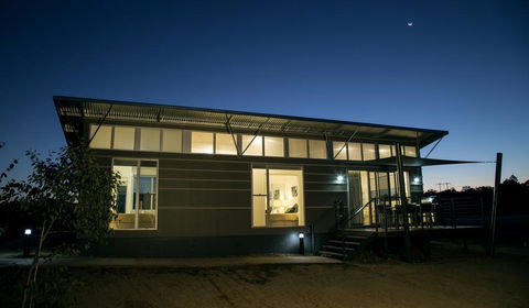 Savannah Cabins, Taronga Western Plains Zoo - Tourism Gold Coast 2