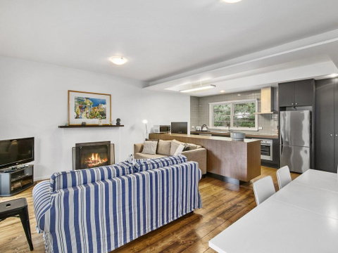 SEA CORNER - Anglesea - Tourism Gold Coast 2