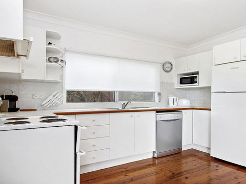 Sea Shack - Renovated 1950's Beach House - Tourism Gold Coast 2