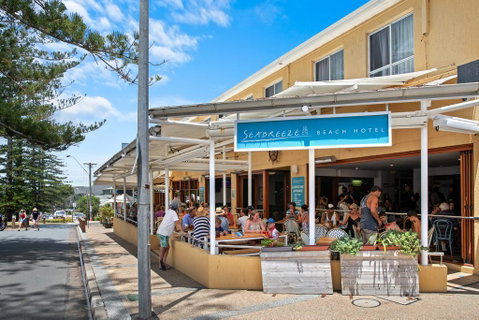 Seabreeze Beach Hotel - Gold Coast 0