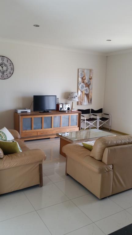 Seafront Unit 25 - Tourism Gold Coast 3