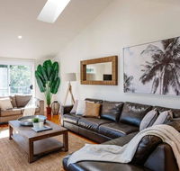 Seagrass House - Modern North Avoca Oasis - Tourism Gold Coast