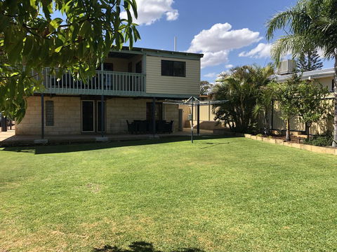 Seashells Holiday House - Kalbarri - Tourism Gold Coast 3