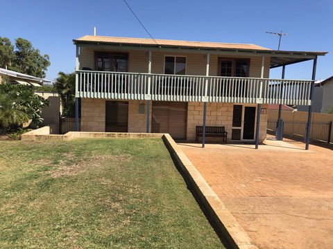 Seashells Holiday House - Kalbarri - Tourism Gold Coast 1