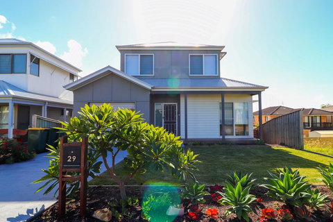 Seaside Escape - Gold Coast 1