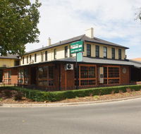Seaton Arms Motor Inn - Tourism Gold Coast