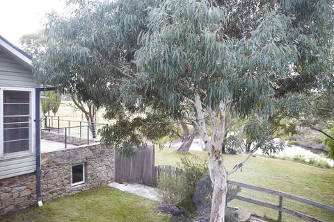 Second Flat Retreat - Tourism Gold Coast 1