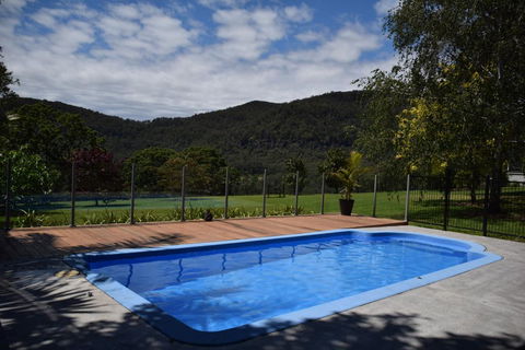 Secrets At Cedar Grove - Tourism Gold Coast 2