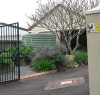 Self-contained 2 bedroom Apartment - Tourism Gold Coast