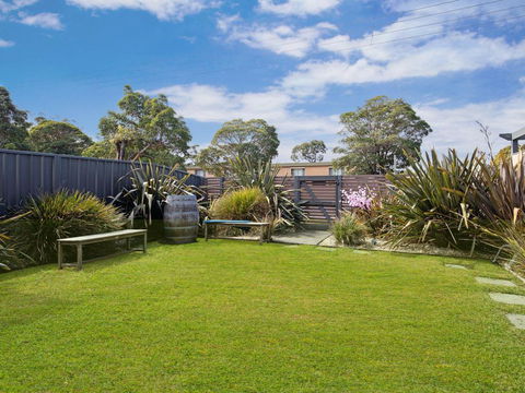 Serenity Shores (by Jervis Bay Rentals) - Tourism Gold Coast 3