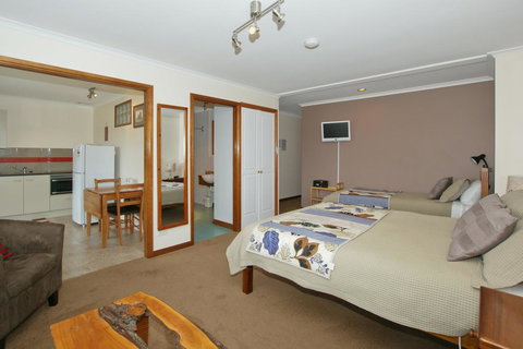 Sherwood View Accommodation - Tourism Gold Coast 2