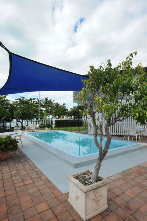 Shoredrive Motel - Tourism Gold Coast 3