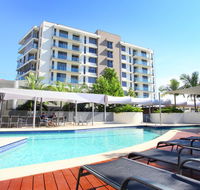 Signature Waterfront Apartments - Gold Coast