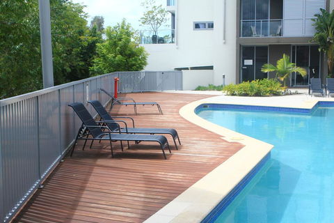 Signature Waterfront Apartments - Gold Coast 2