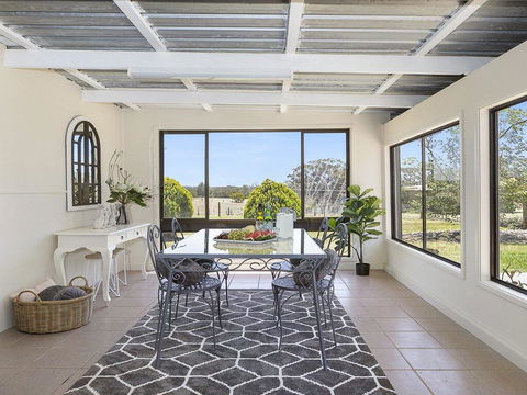 Silky Oak Cottage - Cosy With Country Views - Tourism Gold Coast 0